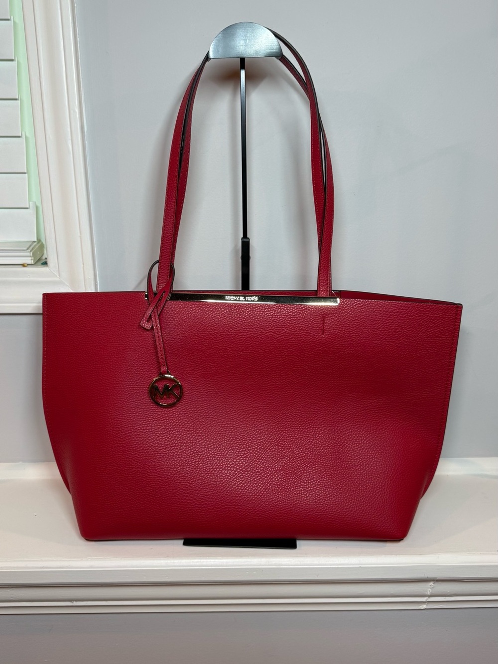 Michael Kors Evelyn Large crimson Tote NWT
